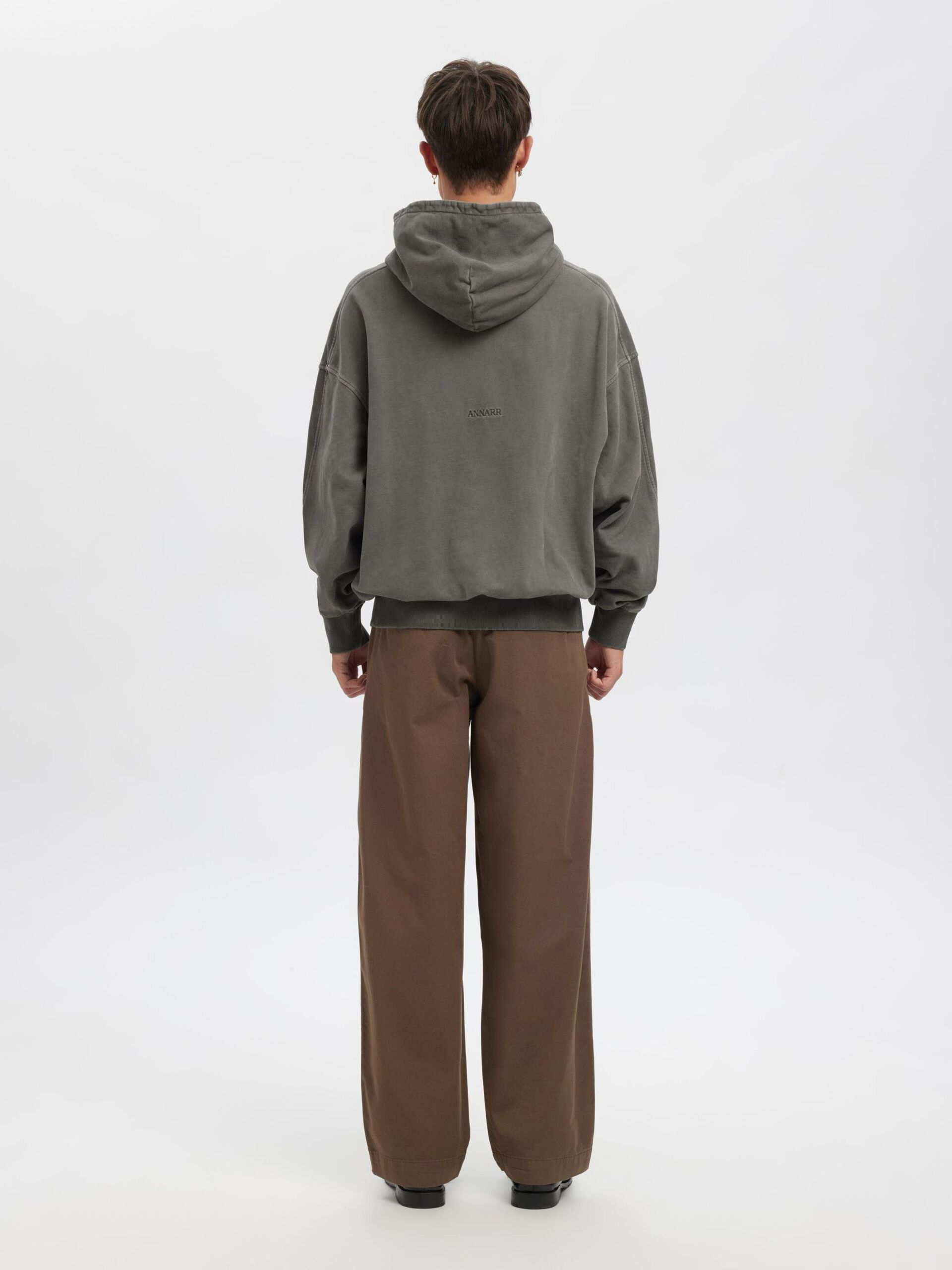 Carousel image - RELAXED FIT HOODIE, Forged Iron | 4