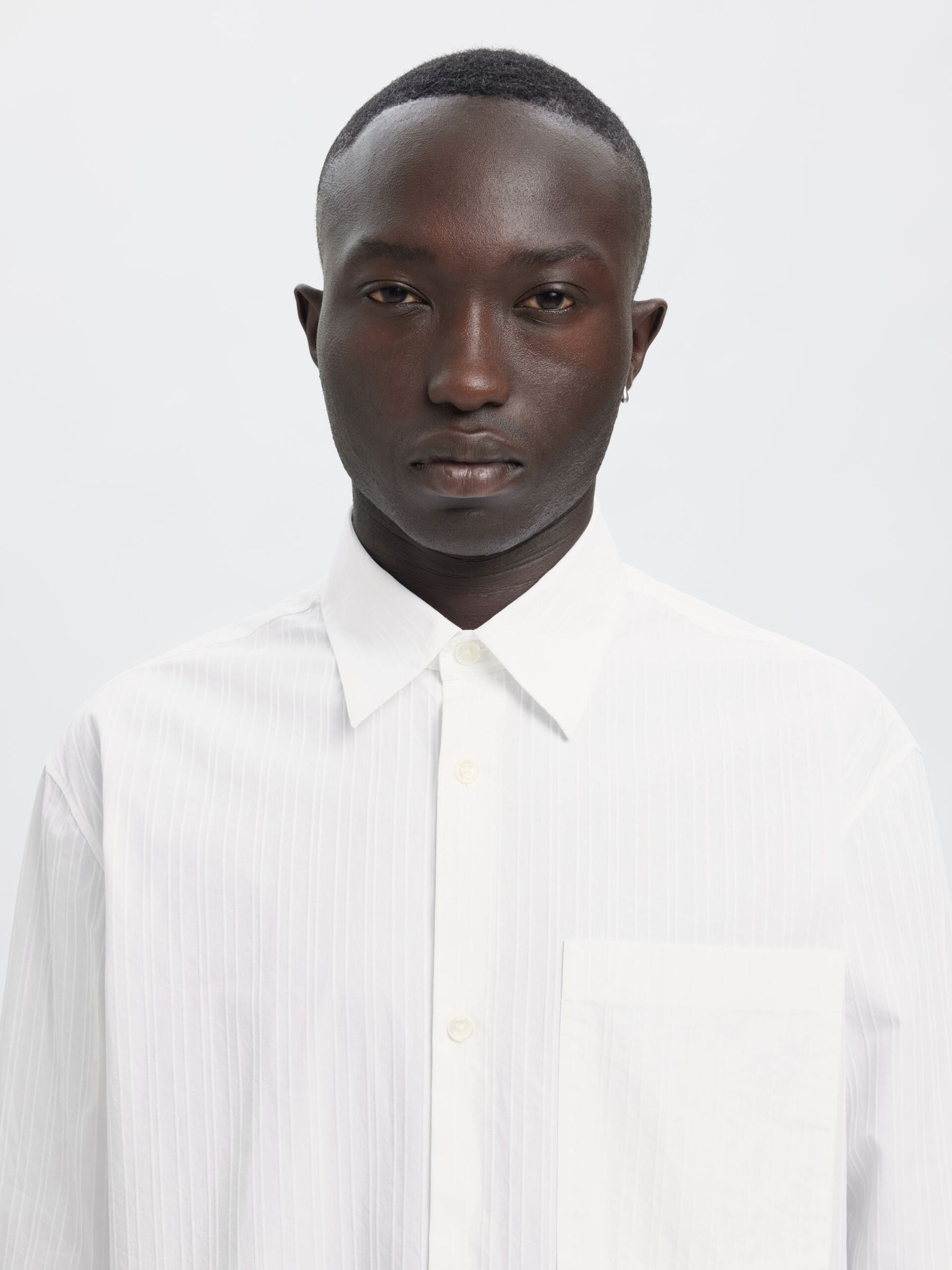 Carousel image - RELAXED FIT SHIRT, Brilliant White | 3