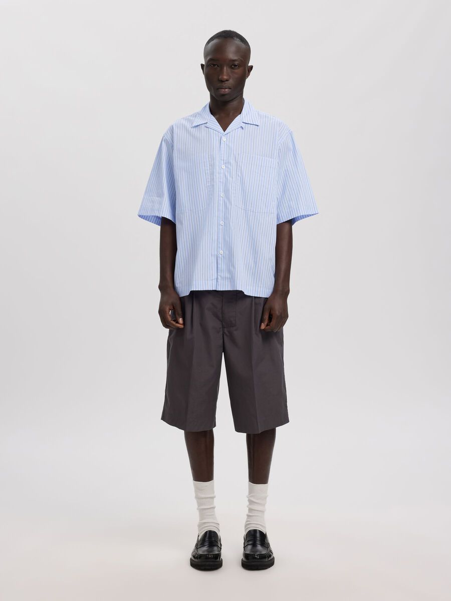 Product tile image - BOXY FIT SHORT SLEEVED SHIRT, Cashmere Blue | 16101642_CashmereBlue_1265522