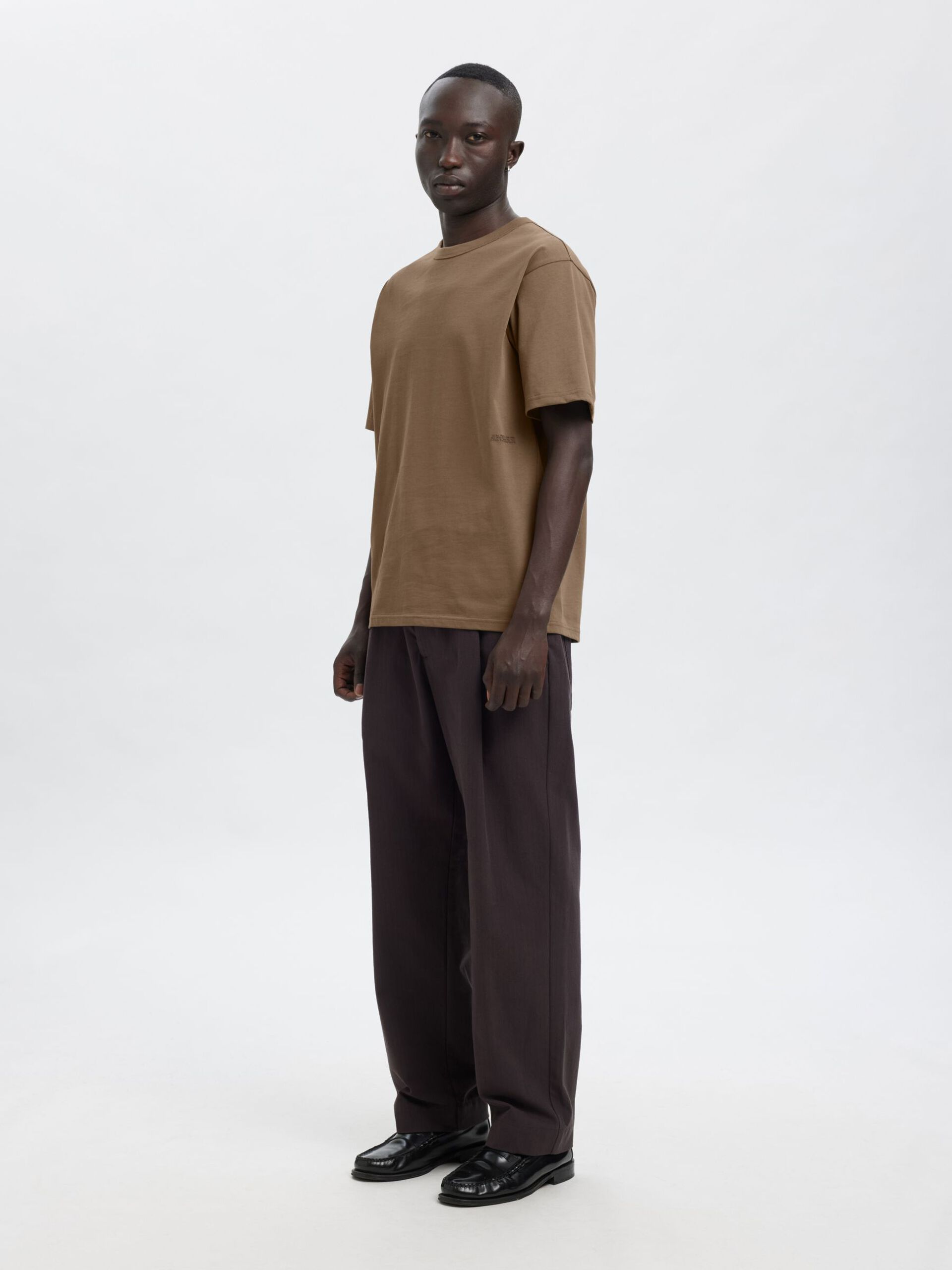 Carousel image - RELAXED FIT T-SHIRT, Bungee Cord | 5