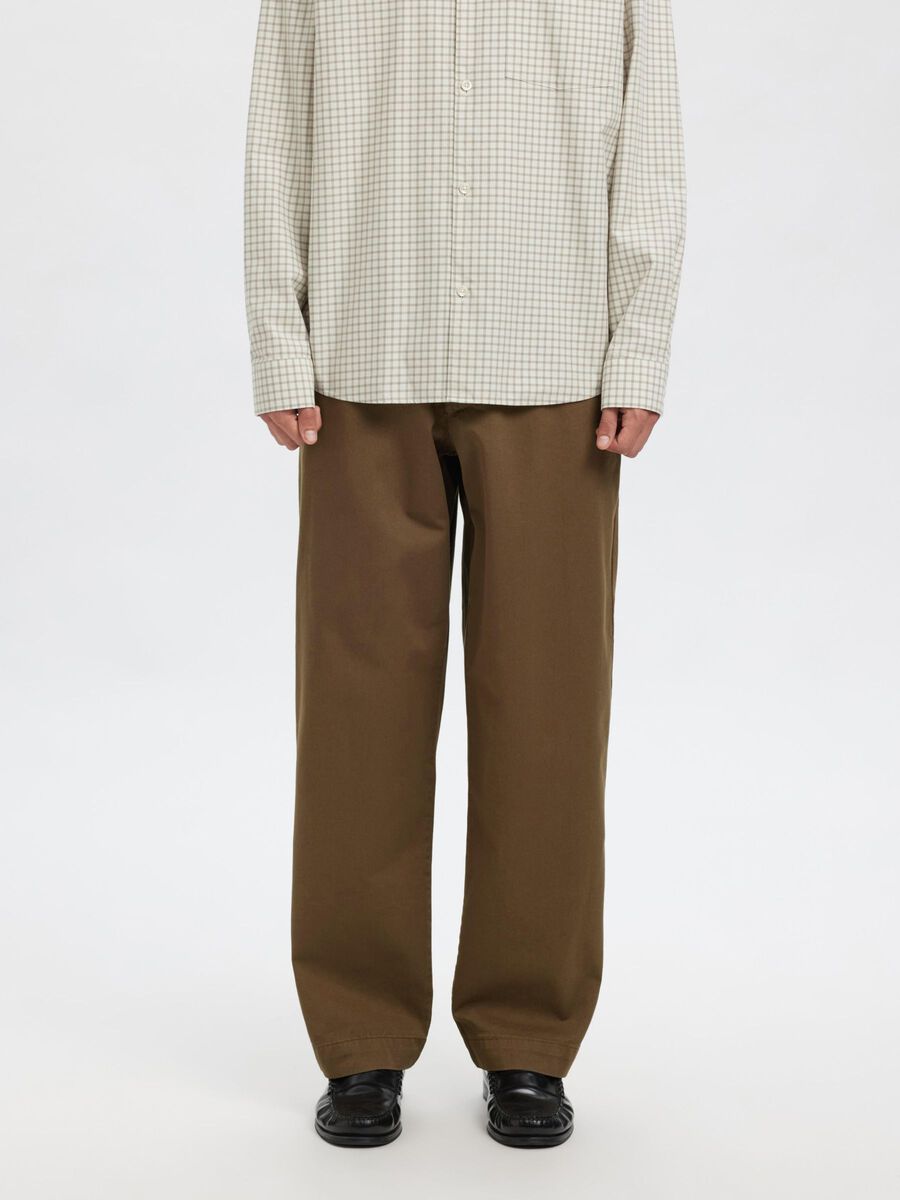 Carousel image - LOOSE FIT  CHINOS, Sea Turtle | 2