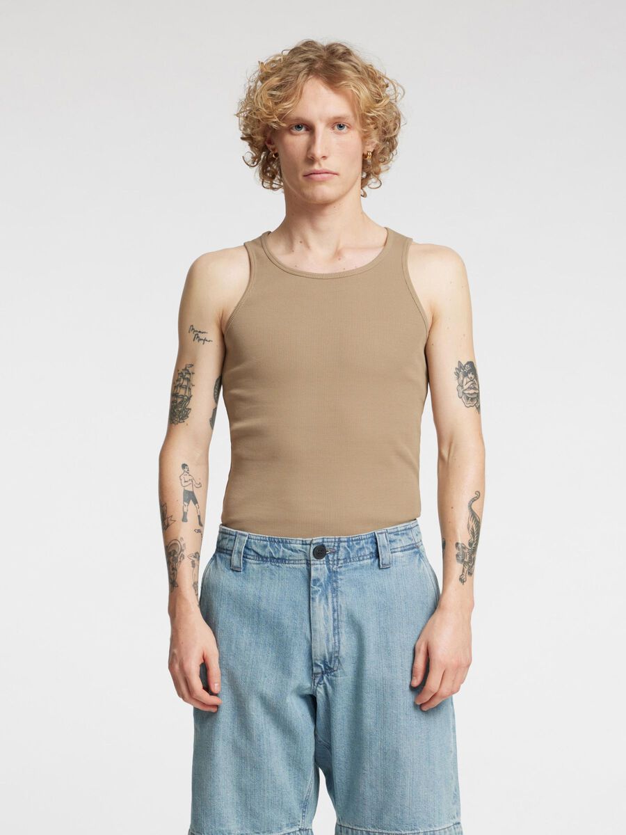 Selected REGULAR FIT TANK TOP, Weathered Teak, highres - 16097676_WeatheredTeak_003.jpg