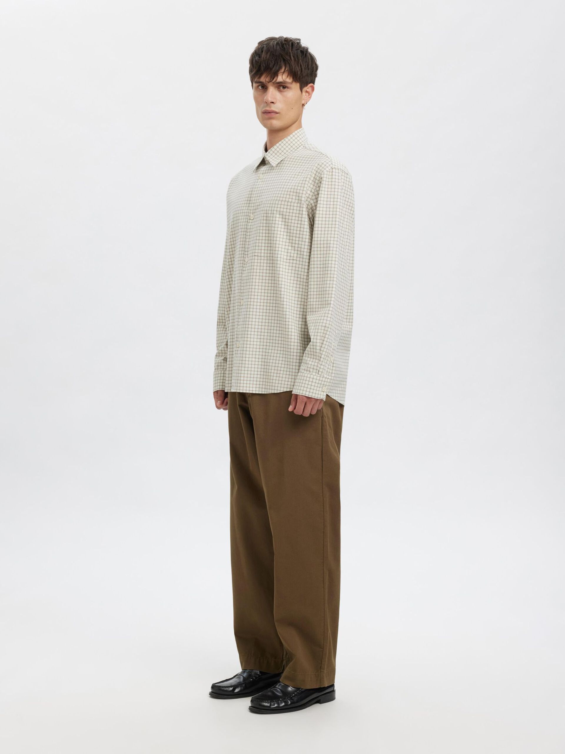 Carousel image - LOOSE FIT CHINOS, Sea Turtle | 4