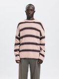 Product image thumbnail - REGULAR FIT KNITTED PULLOVER, Barely Pink | 2