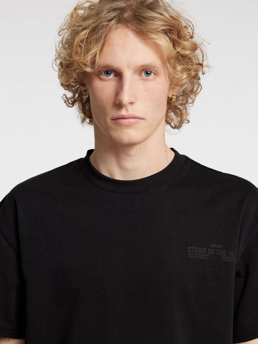 Carousel image - RELAXED FIT T-SHIRT, Black Onyx | 7