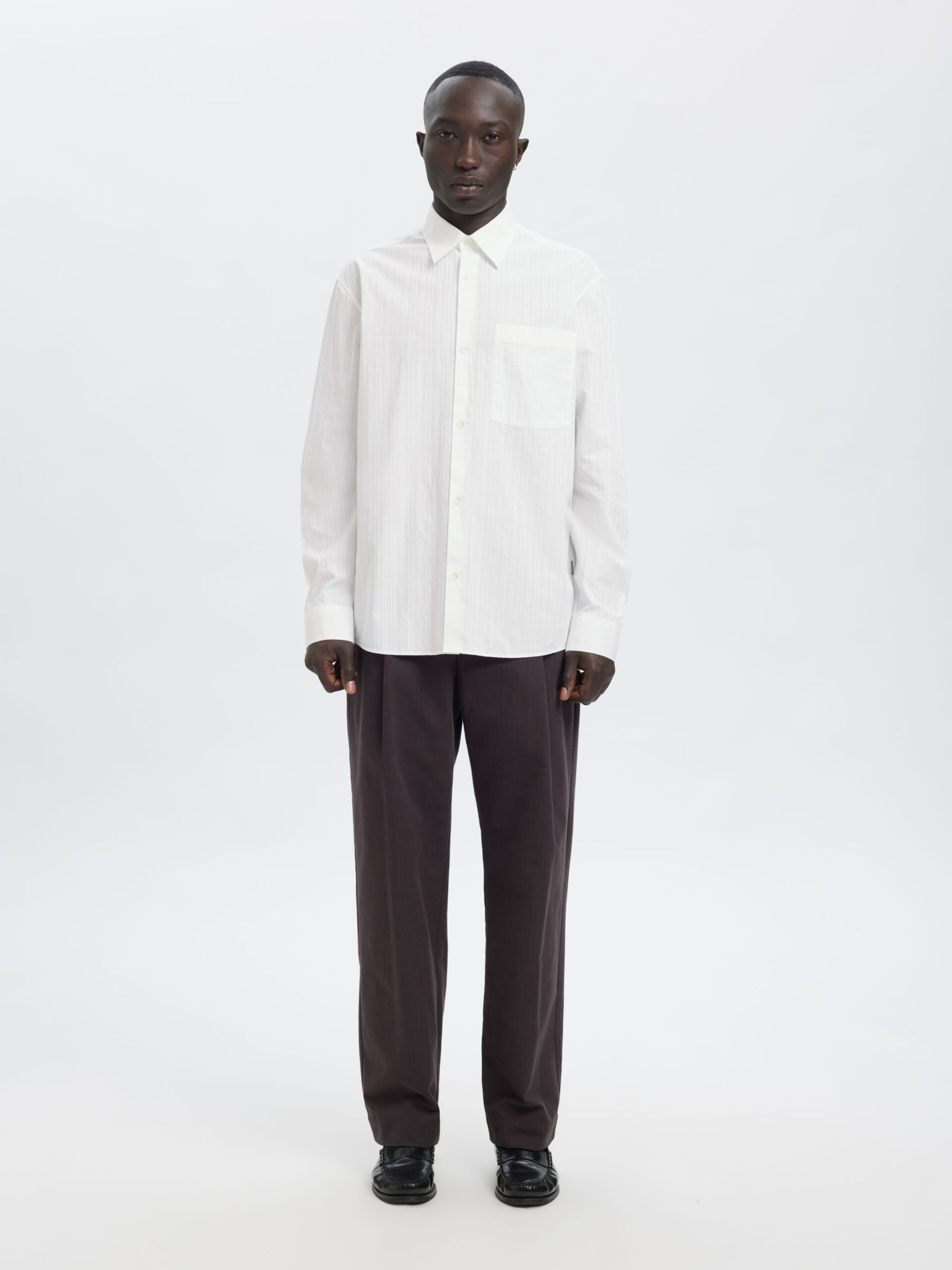 Carousel image - RELAXED FIT SHIRT, Brilliant White | 4