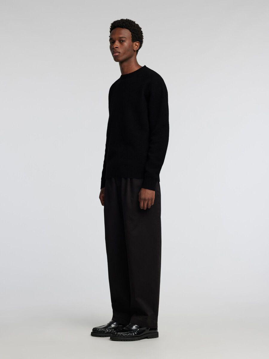 Carousel image - MERINO WOOL PULLOVER, Black | 5