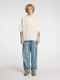 Selected LOOSE FIT  SHORT SLEEVED SHIRT, Coconut Milk, highres - 16097615_CoconutMilk_005.jpg