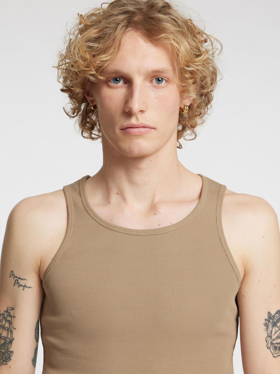 Carousel image - REGULAR FIT TANK TOP, Weathered Teak | 6