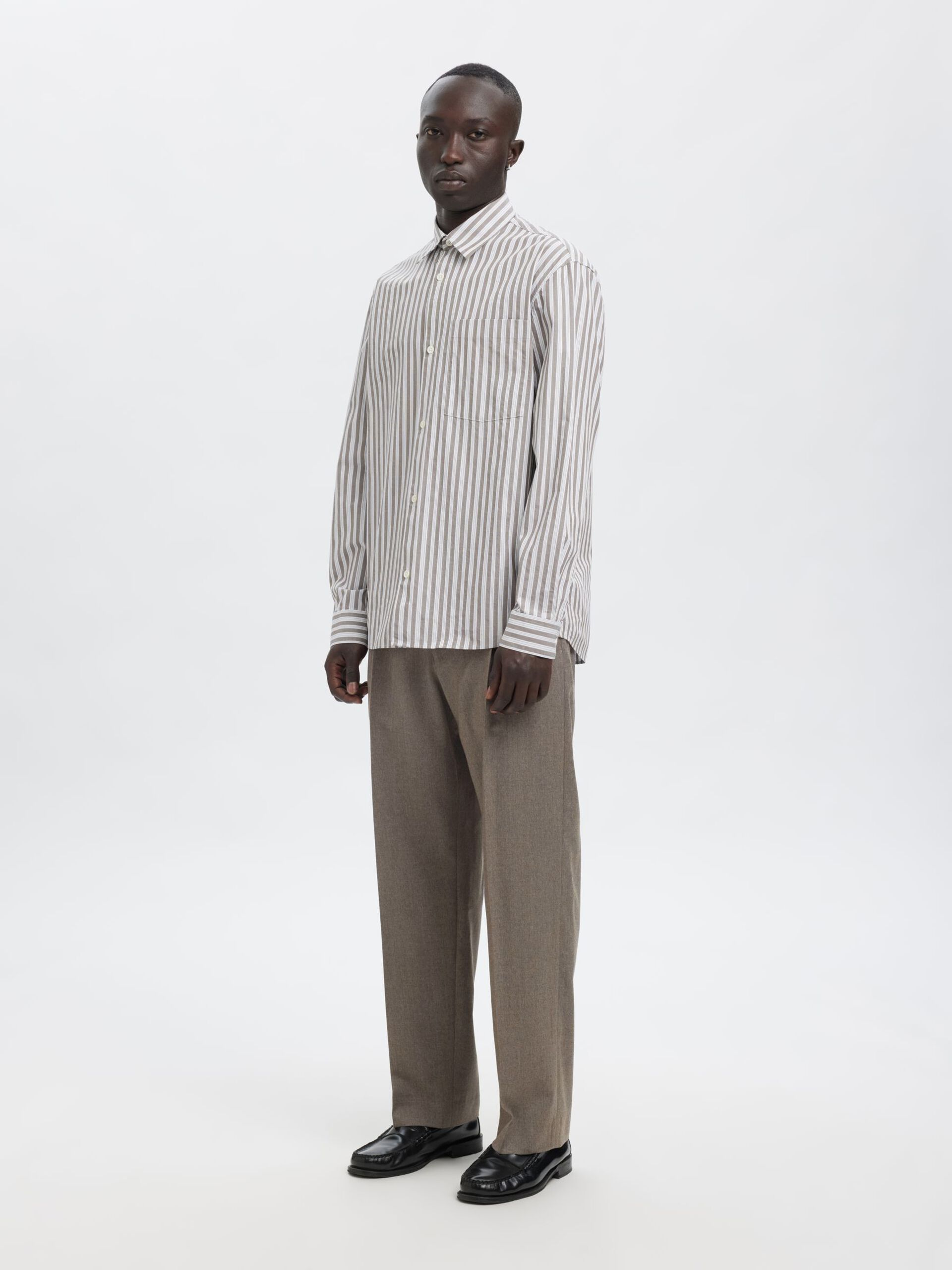 Carousel image - RELAXED FIT WOOL TROUSERS, Morel | 5