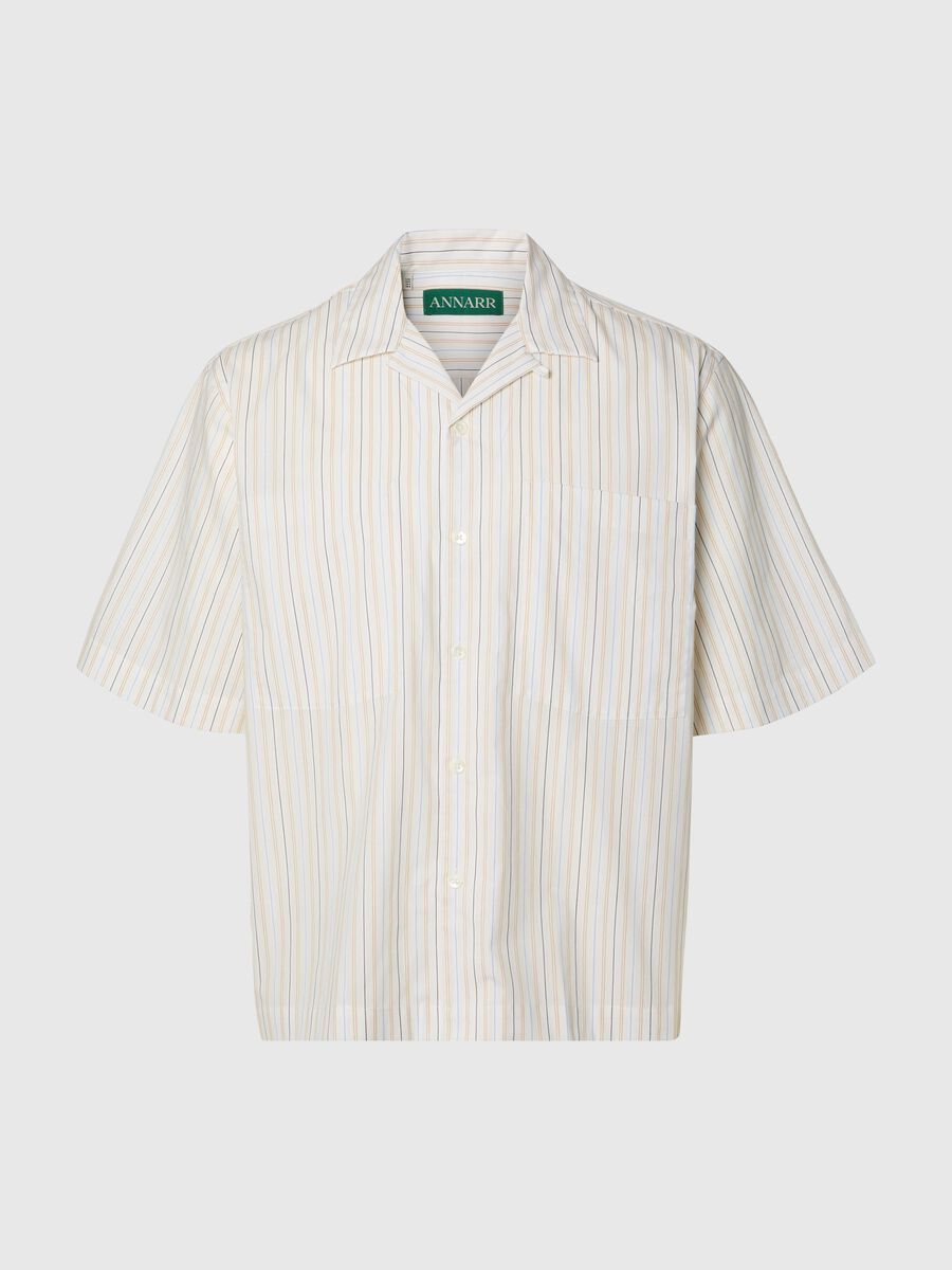 Carousel image - BOXY FIT SHORT SLEEVED SHIRT, Egret | 3