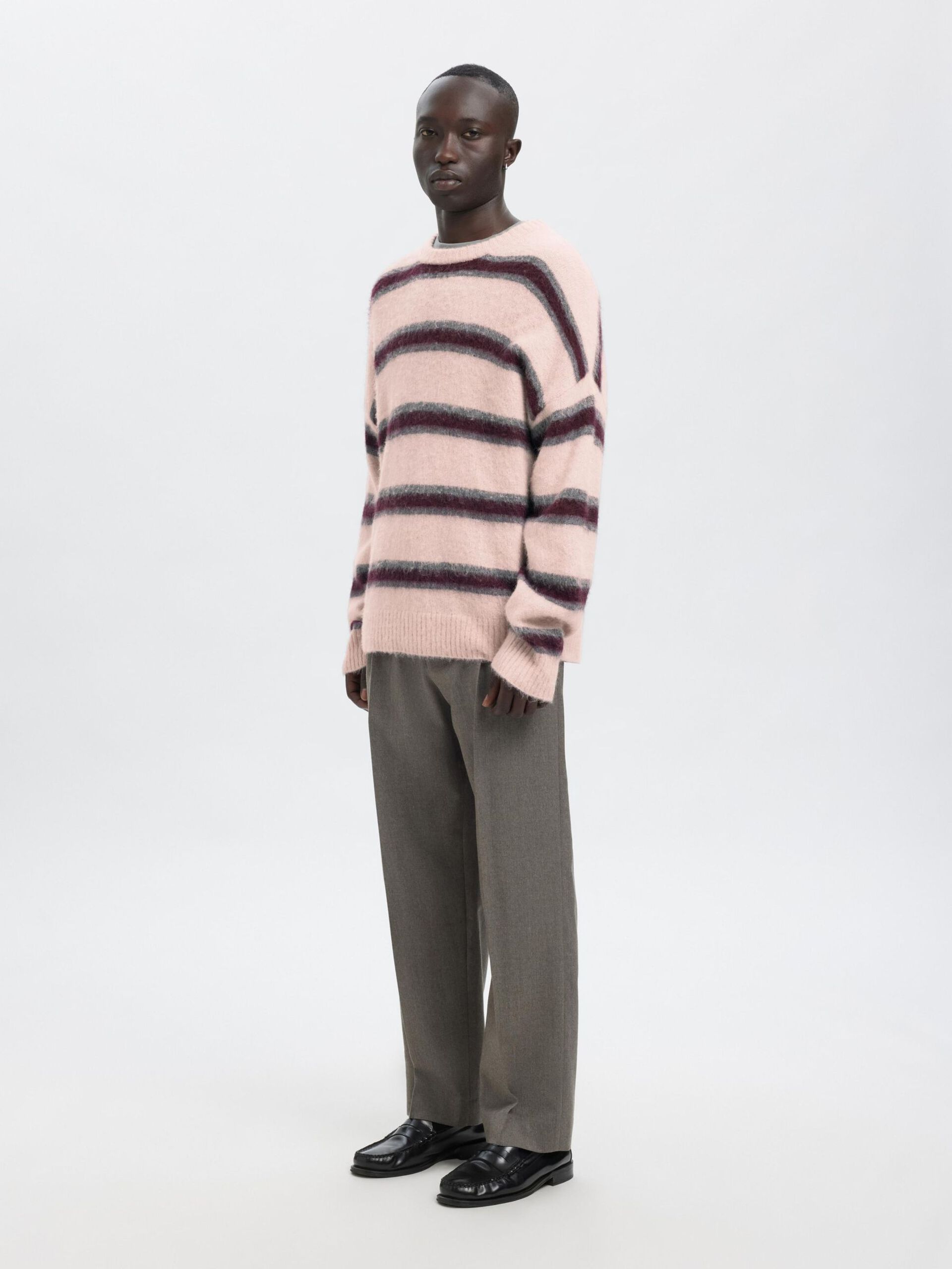 Carousel image - REGULAR FIT KNITTED PULLOVER, Barely Pink | 4