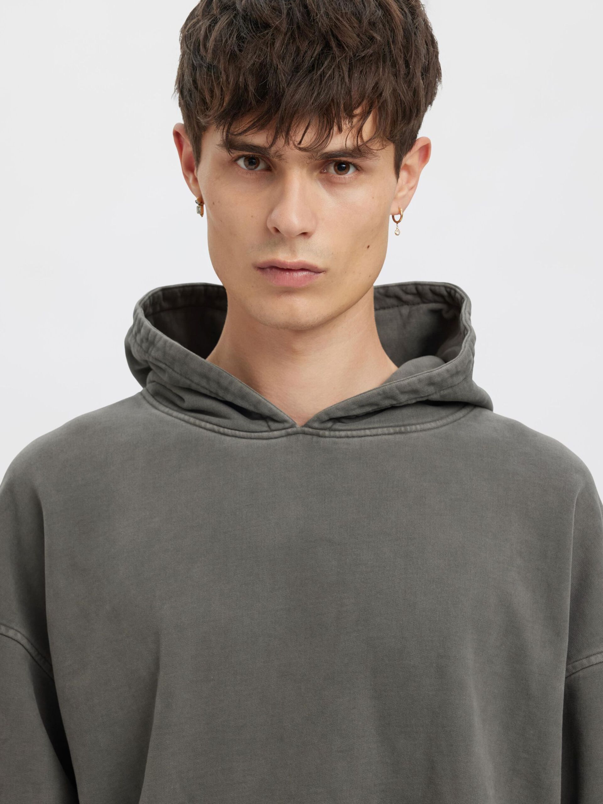 Carousel image - RELAXED FIT HOODIE, Forged Iron | 7